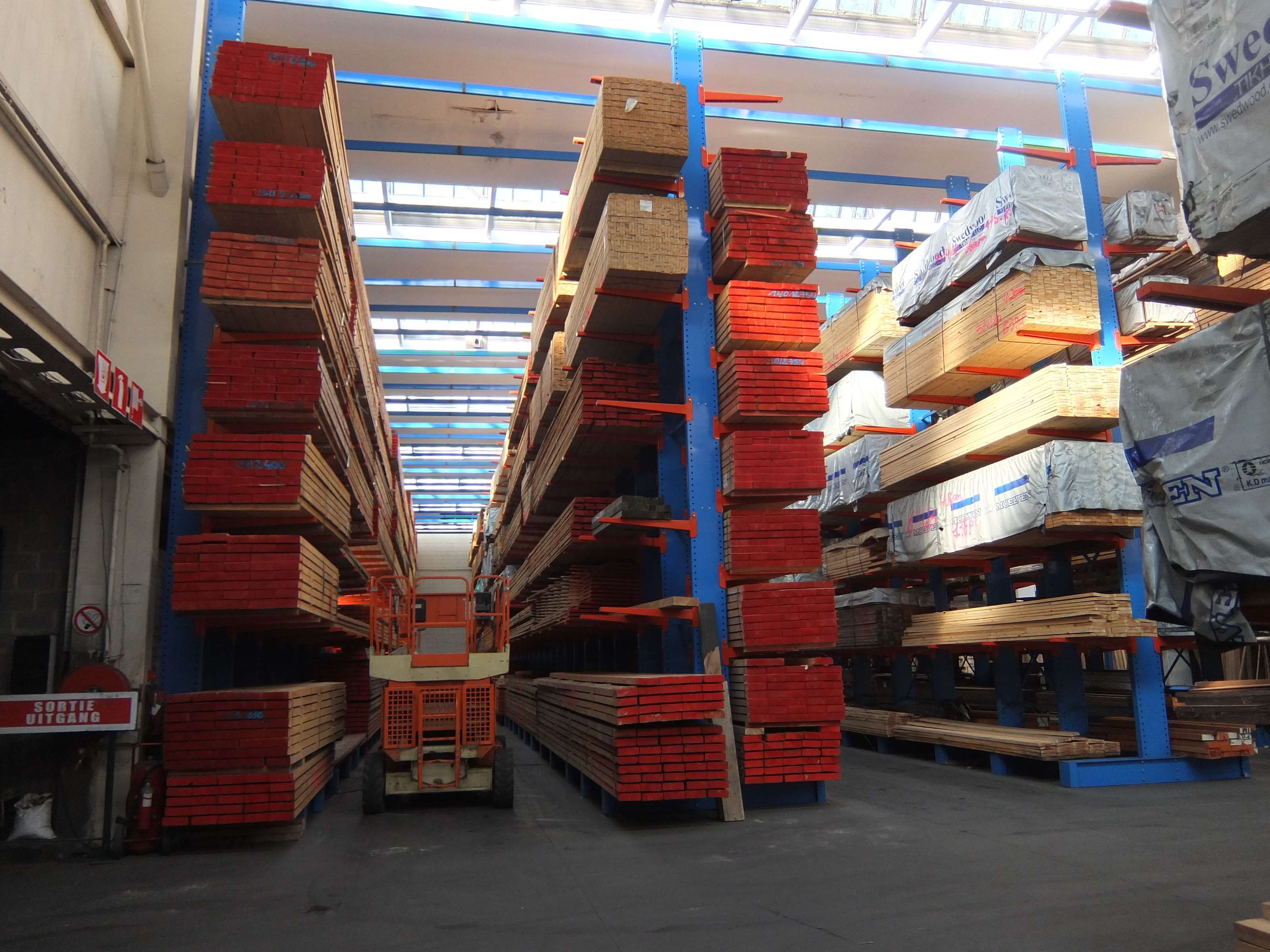 Rak Cantilever Tugas Berat